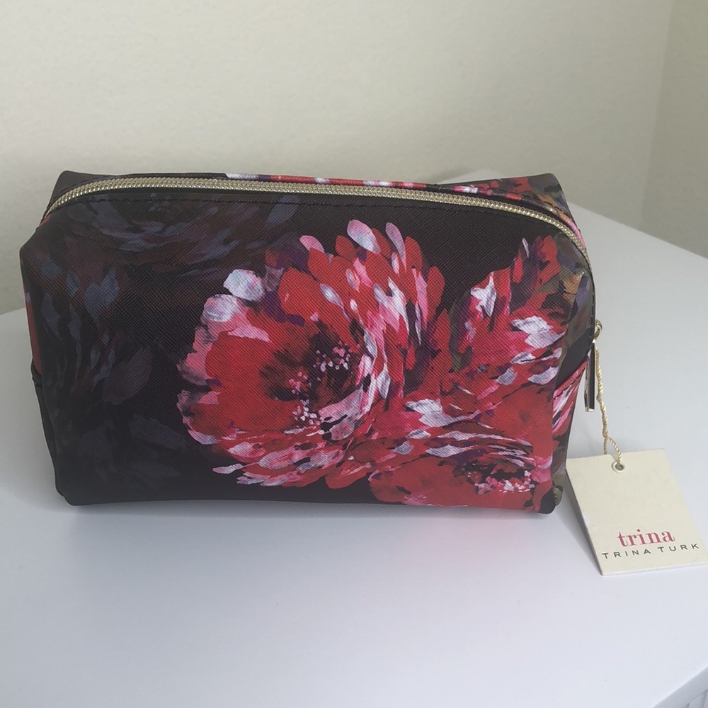 🎀 Cosmetic bag bundle - Picture 2 of 9
